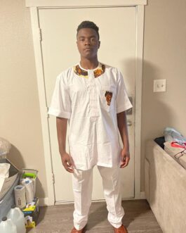 Dashiki white with pocket and neck lion design
